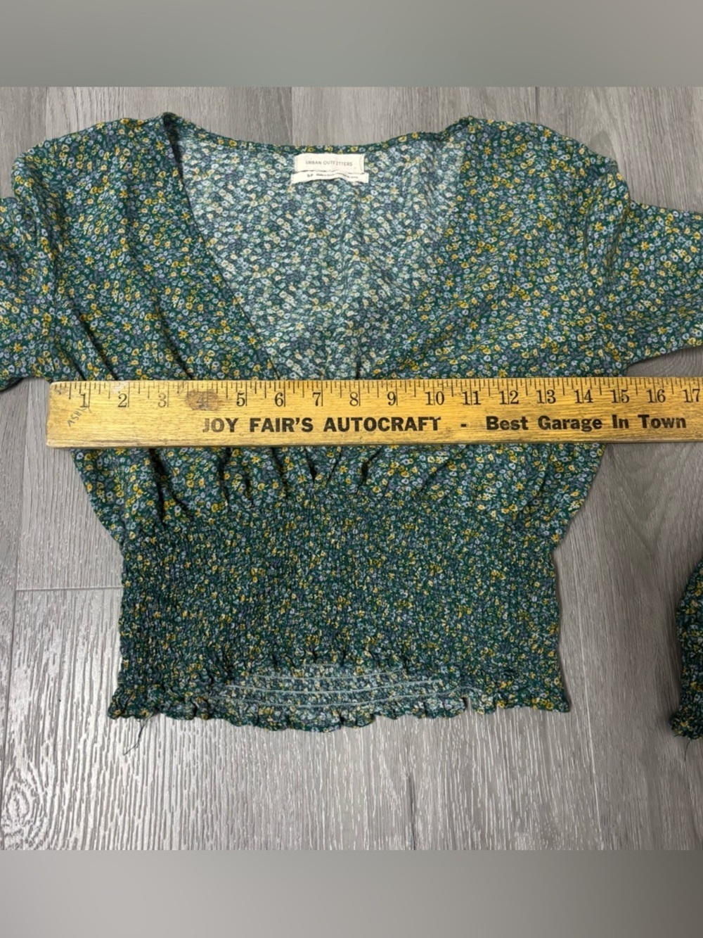 Cottagecore Floral Smocked Crop Blouse Green Boho V-Neck Long Sleeve Top Small - Picture 8 of 9